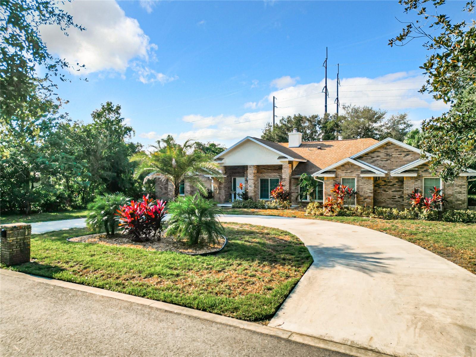 8707 FERNWICKE COURT