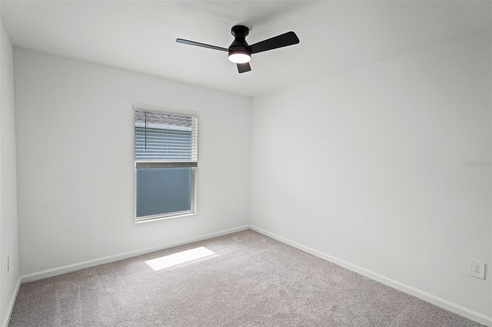 PEACE CRK RESERVE - Residential Lease