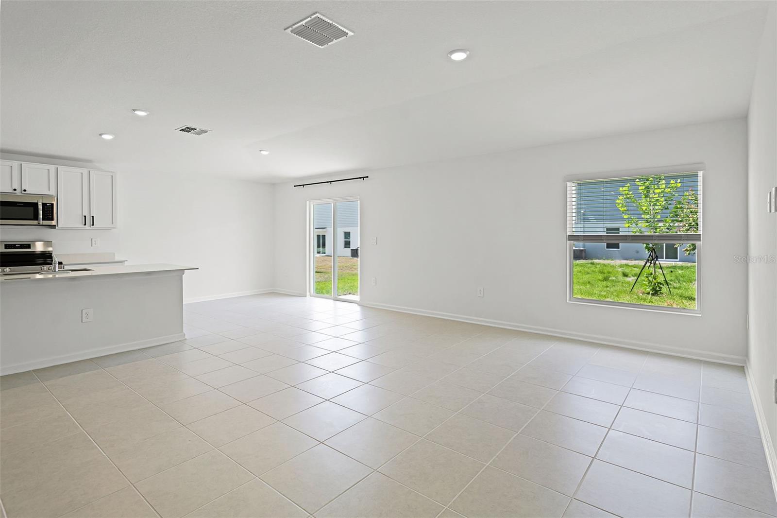 PEACE CRK RESERVE - Residential Lease