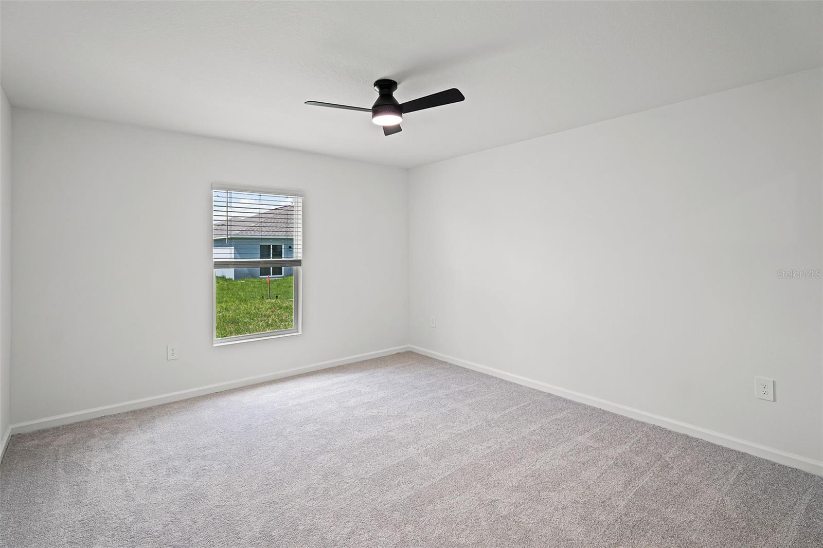 PEACE CRK RESERVE - Residential Lease