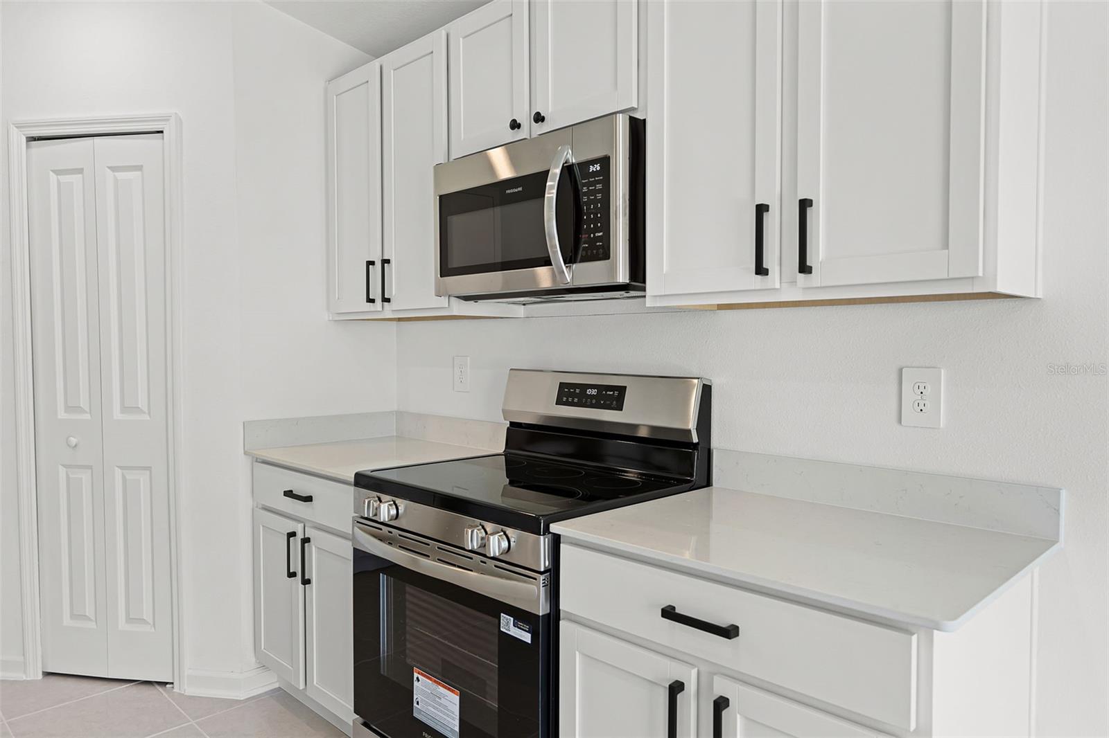 PEACE CRK RESERVE - Residential Lease