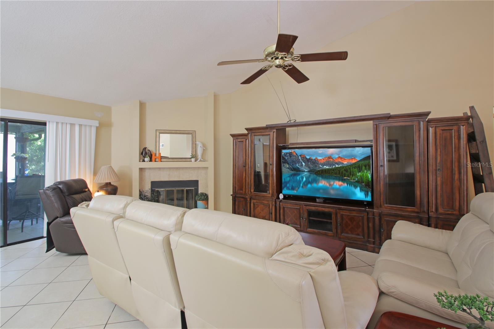 HILLS OF LAKE MARY PH 4 - Residential