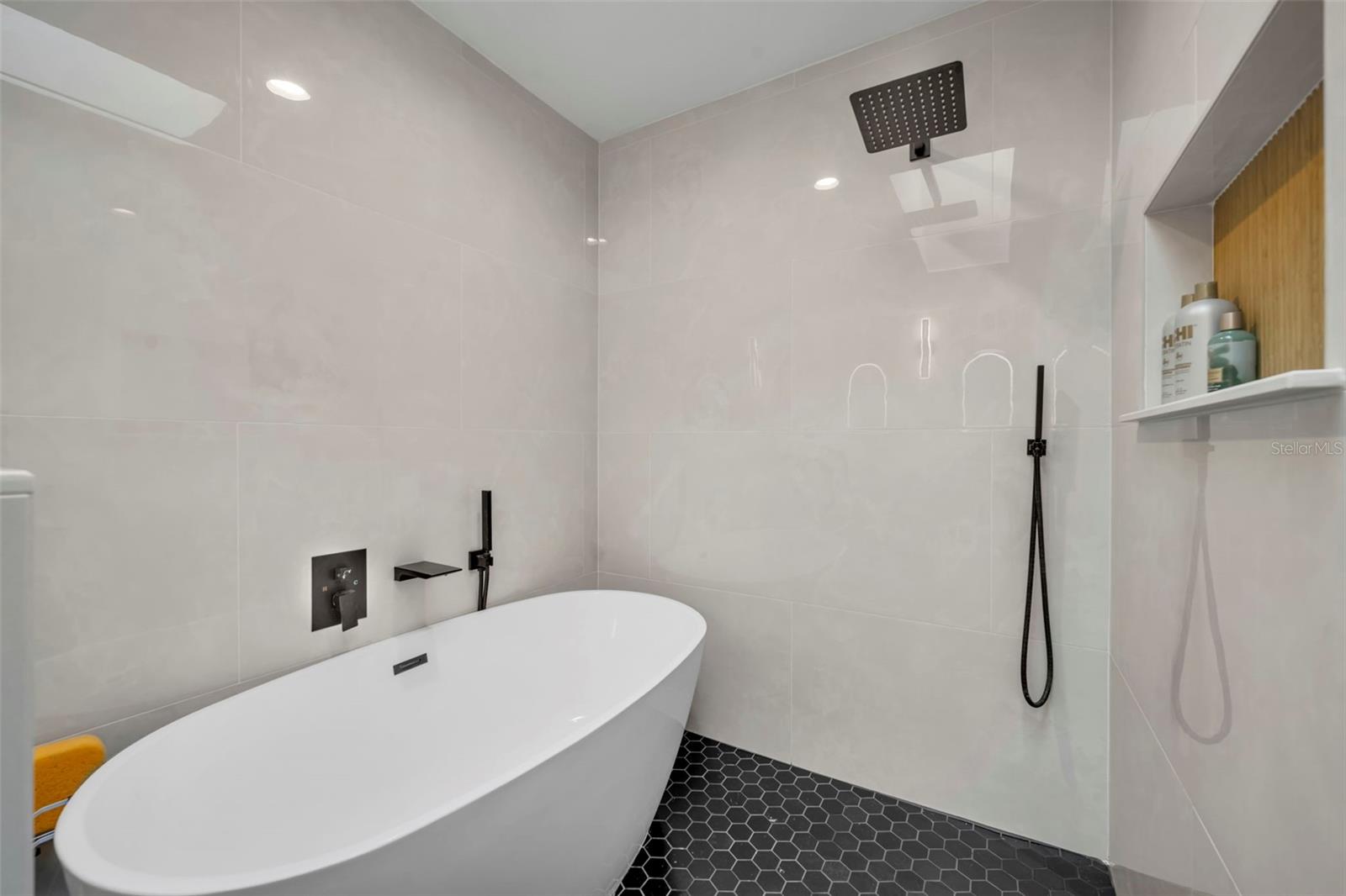 WEKIWA GLEN REP - Residential