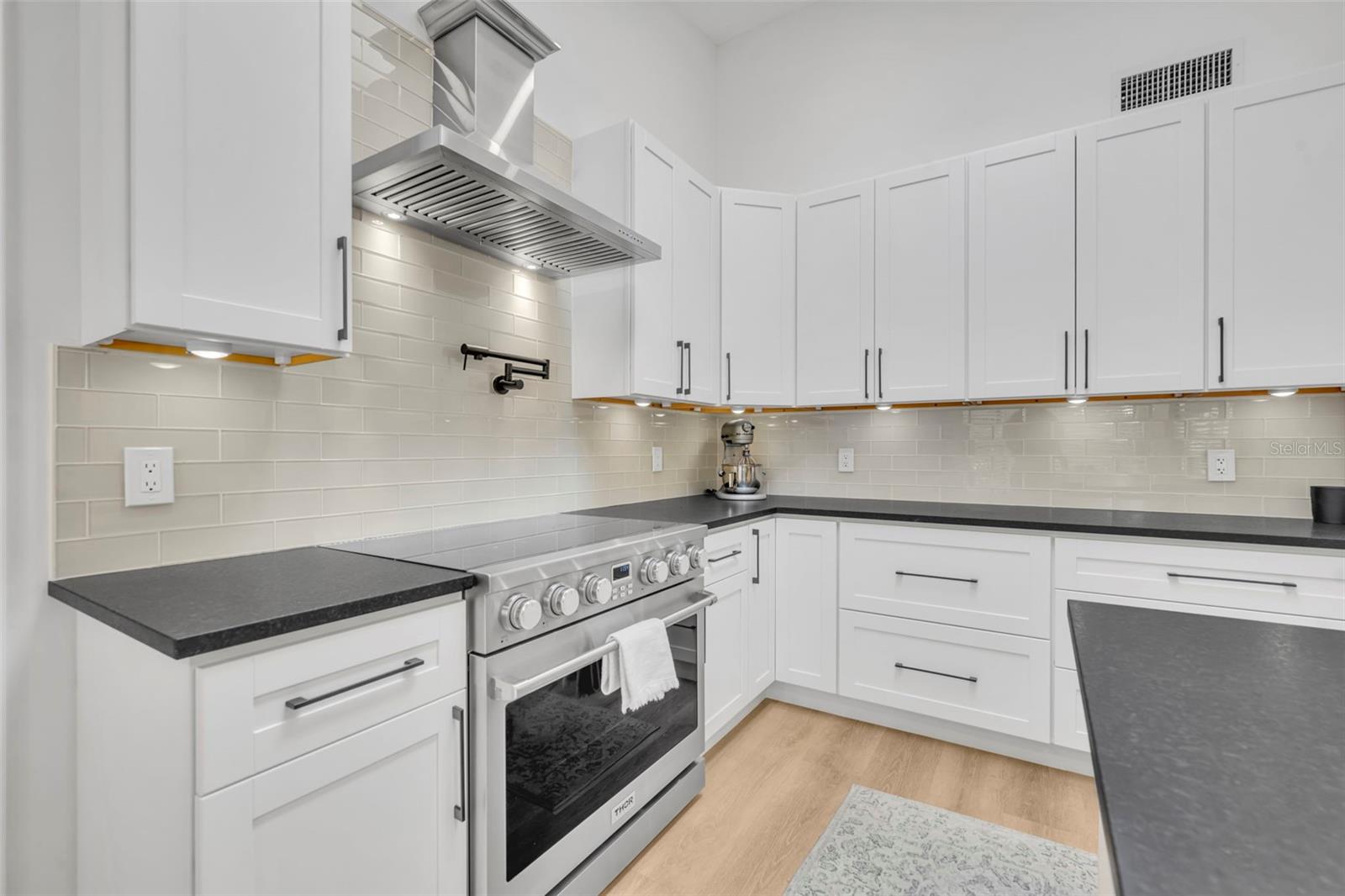 WEKIWA GLEN REP - Residential