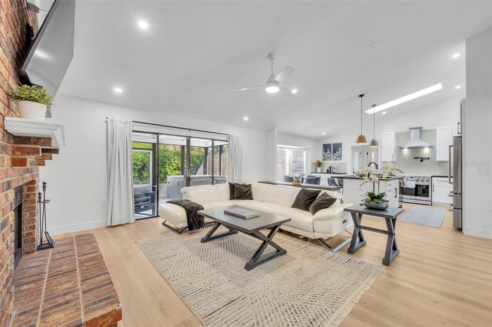 WEKIWA GLEN REP - Residential