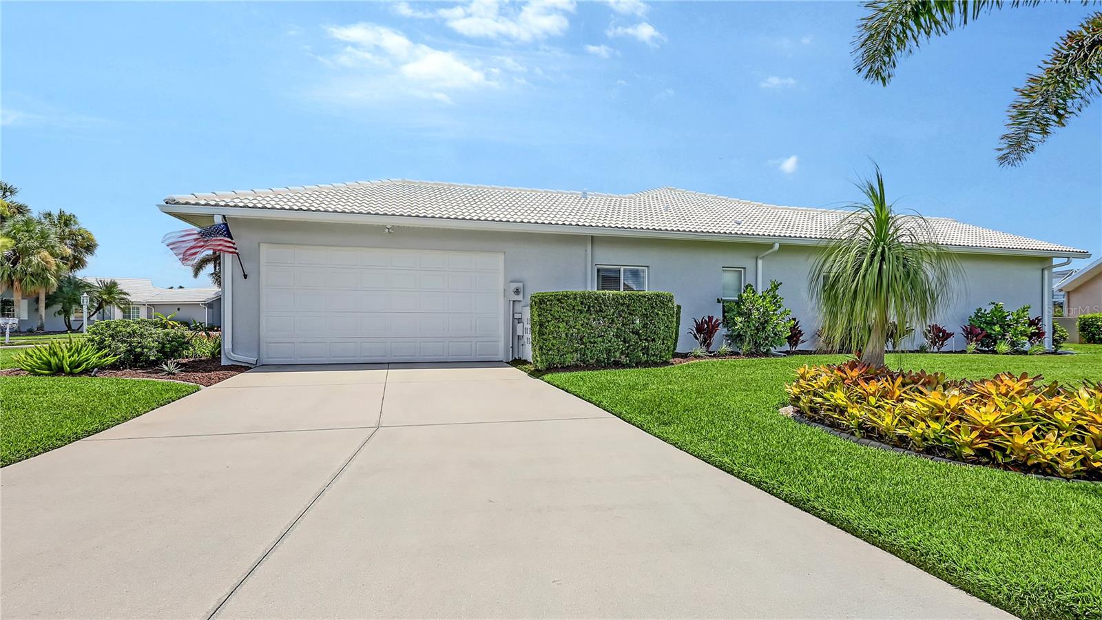 1689 VALLEY DRIVE