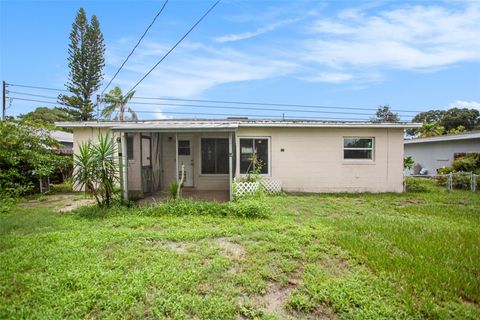 A home in SEMINOLE