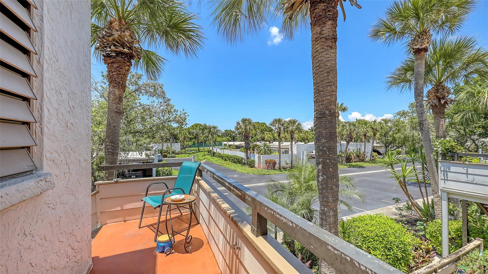 427 PALM TREE DRIVE 427