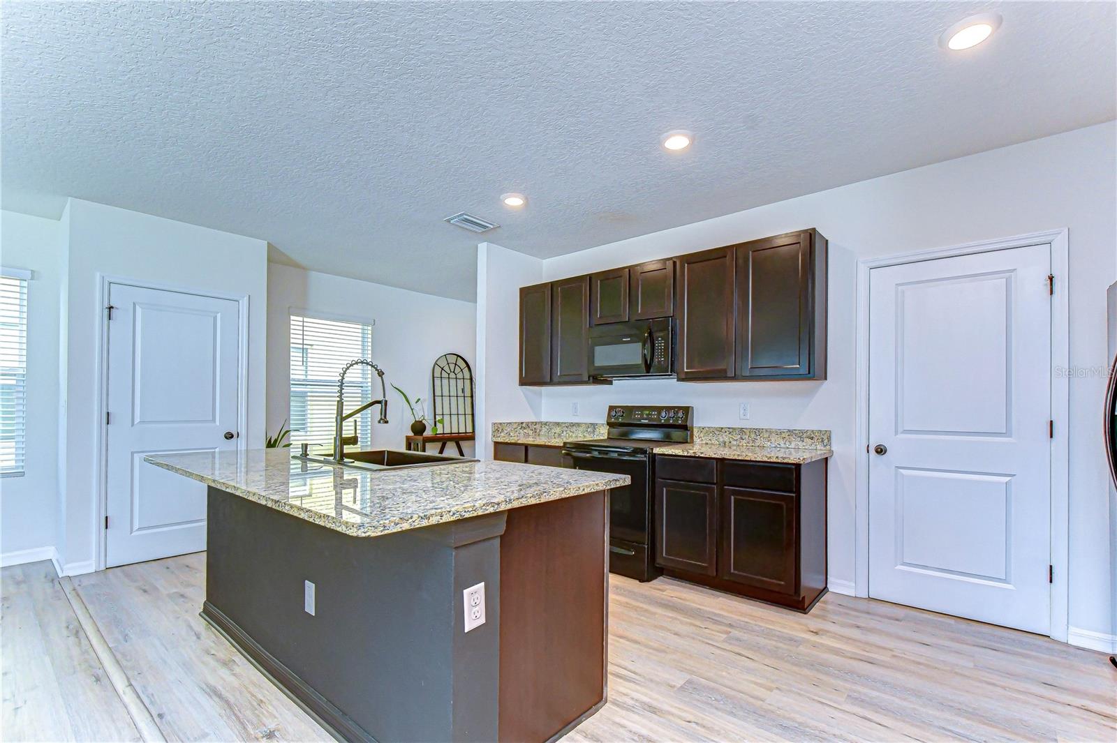 CARLTON LAKES WEST 2 - Residential