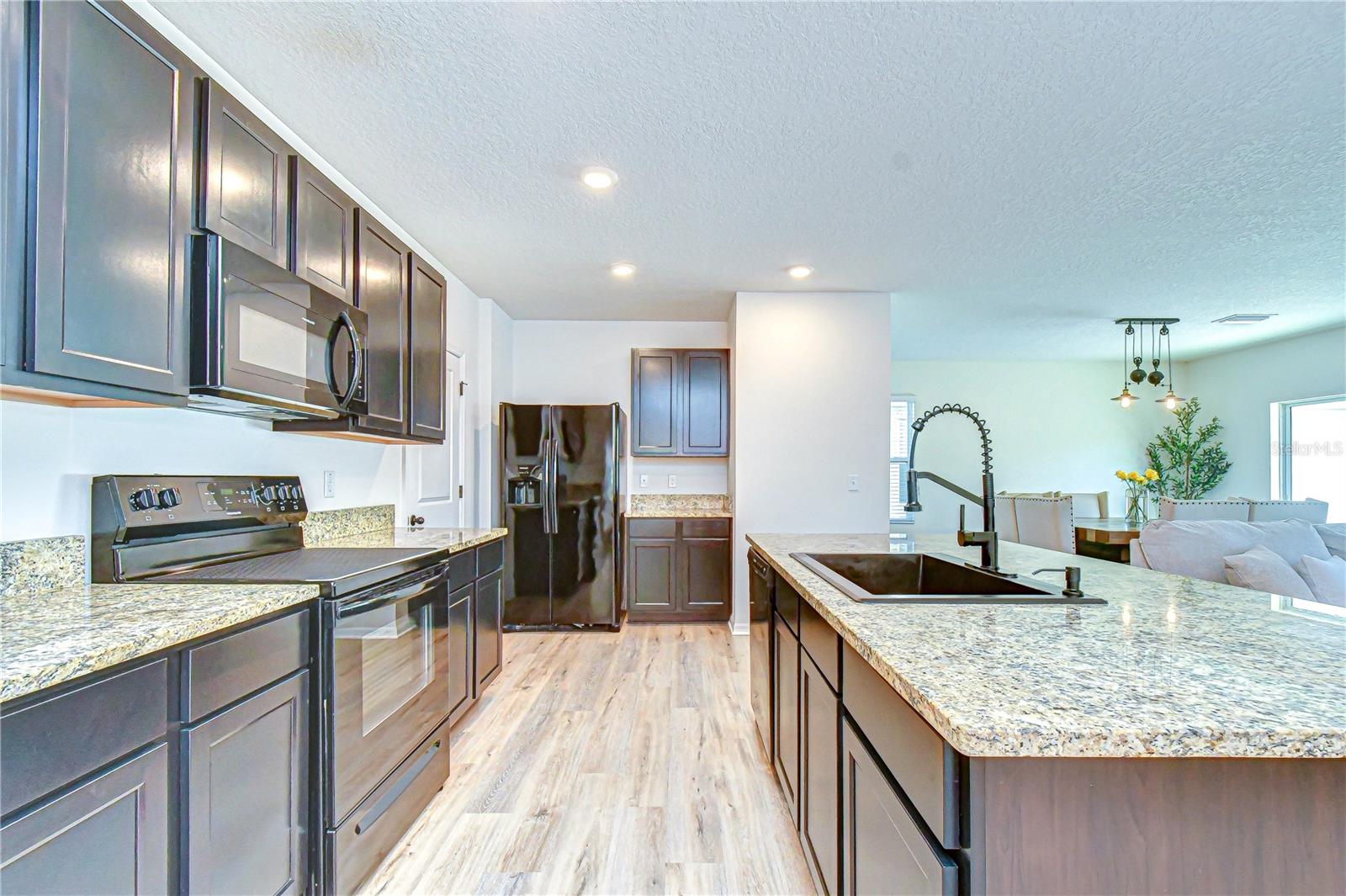 CARLTON LAKES WEST 2 - Residential