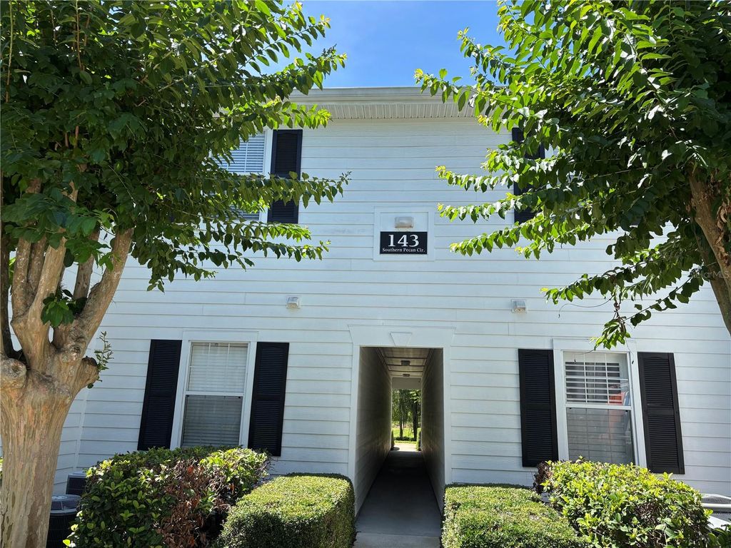 Photo of 143 Southern Pecan Circle #207, Winter Garden, FL 34787 (MLS # O6412005)