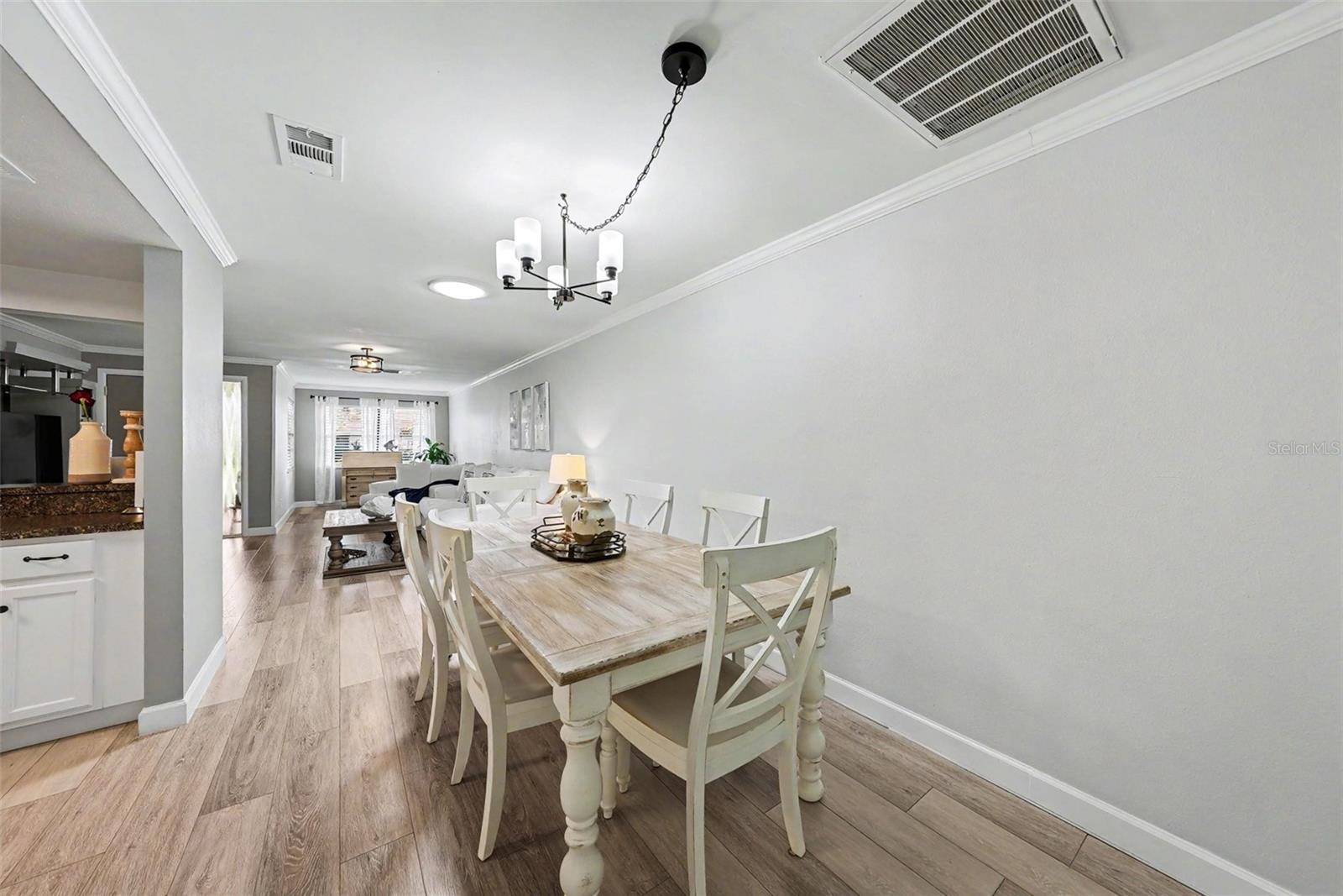 GOLF VIEW VILLAS CONDO 01 - Residential