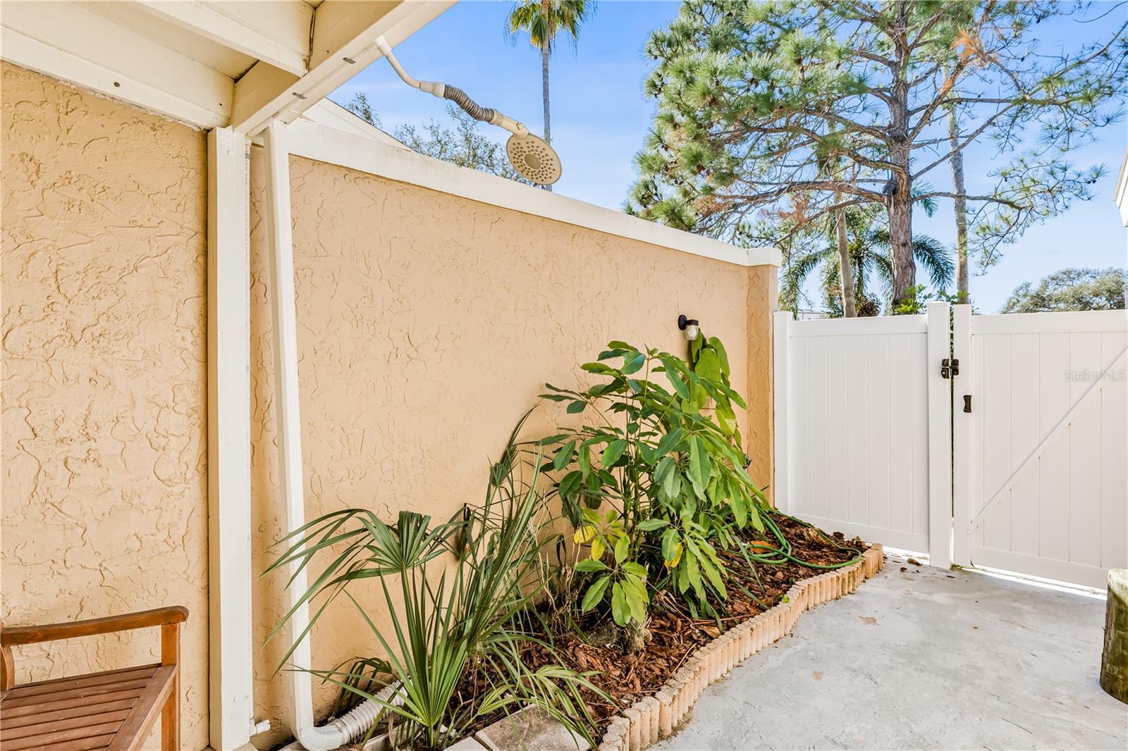 LA HACIENDA CONDO - Residential