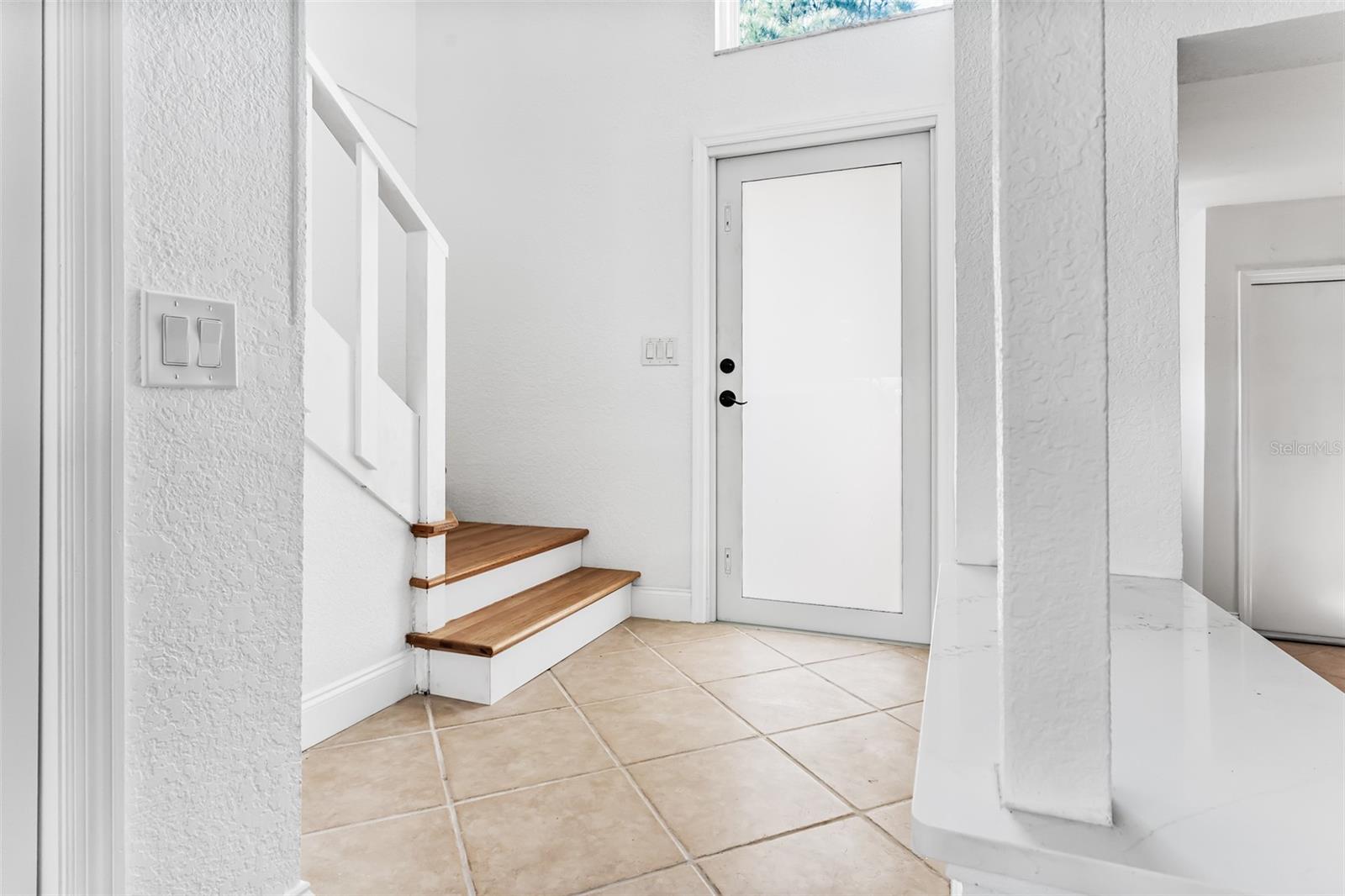 LA HACIENDA CONDO - Residential