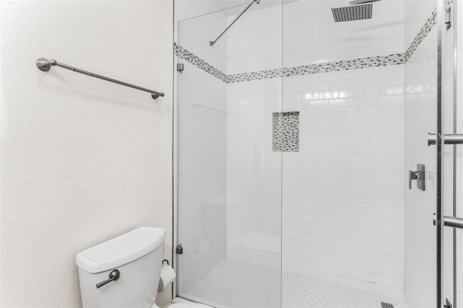 LA HACIENDA CONDO - Residential