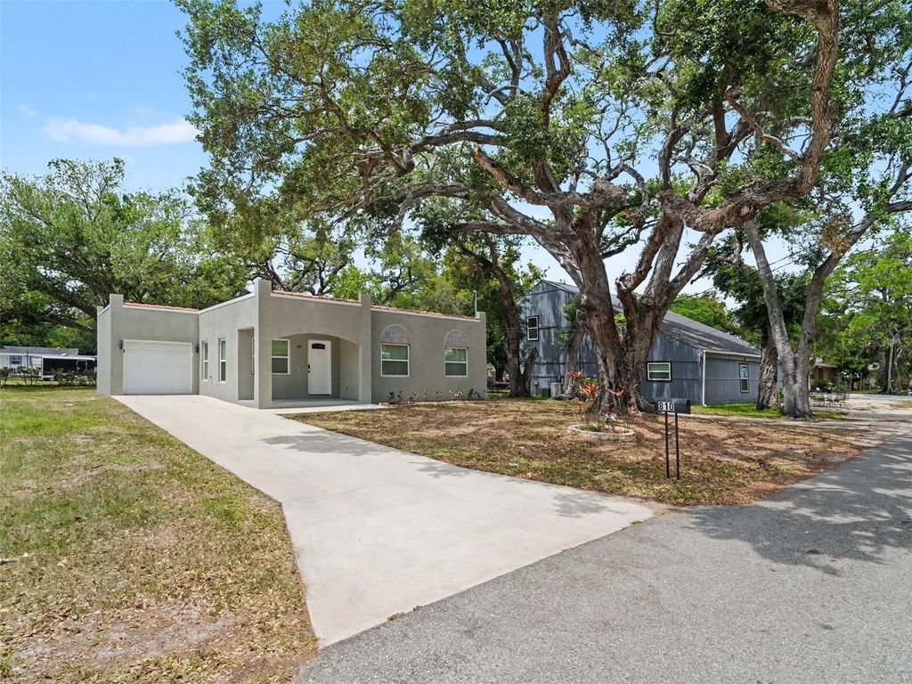 Photo of 810 21st Street E, Bradenton, FL 34208 (MLS # O6403192)