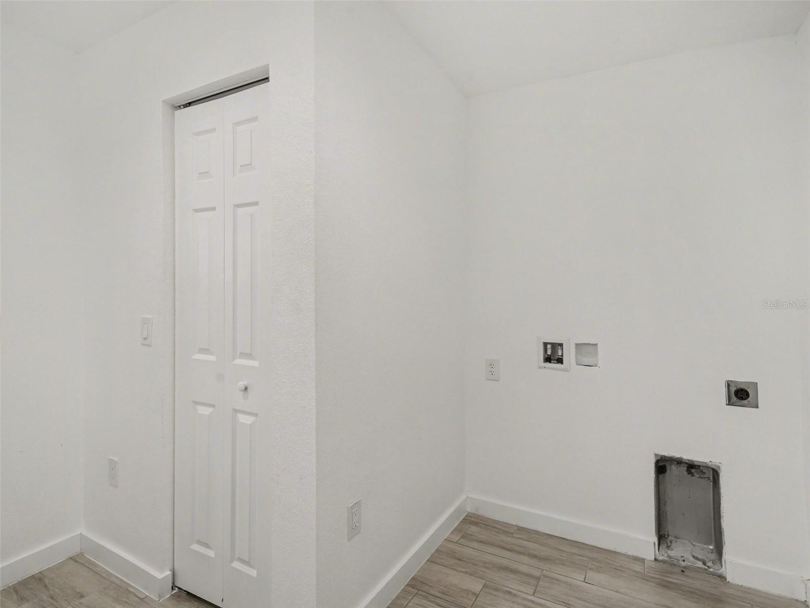 ACREAGE - Residential