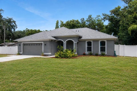 Photo of 219 Willow Bend Parkway, Lutz, FL 33549 (MLS # TB8519553)