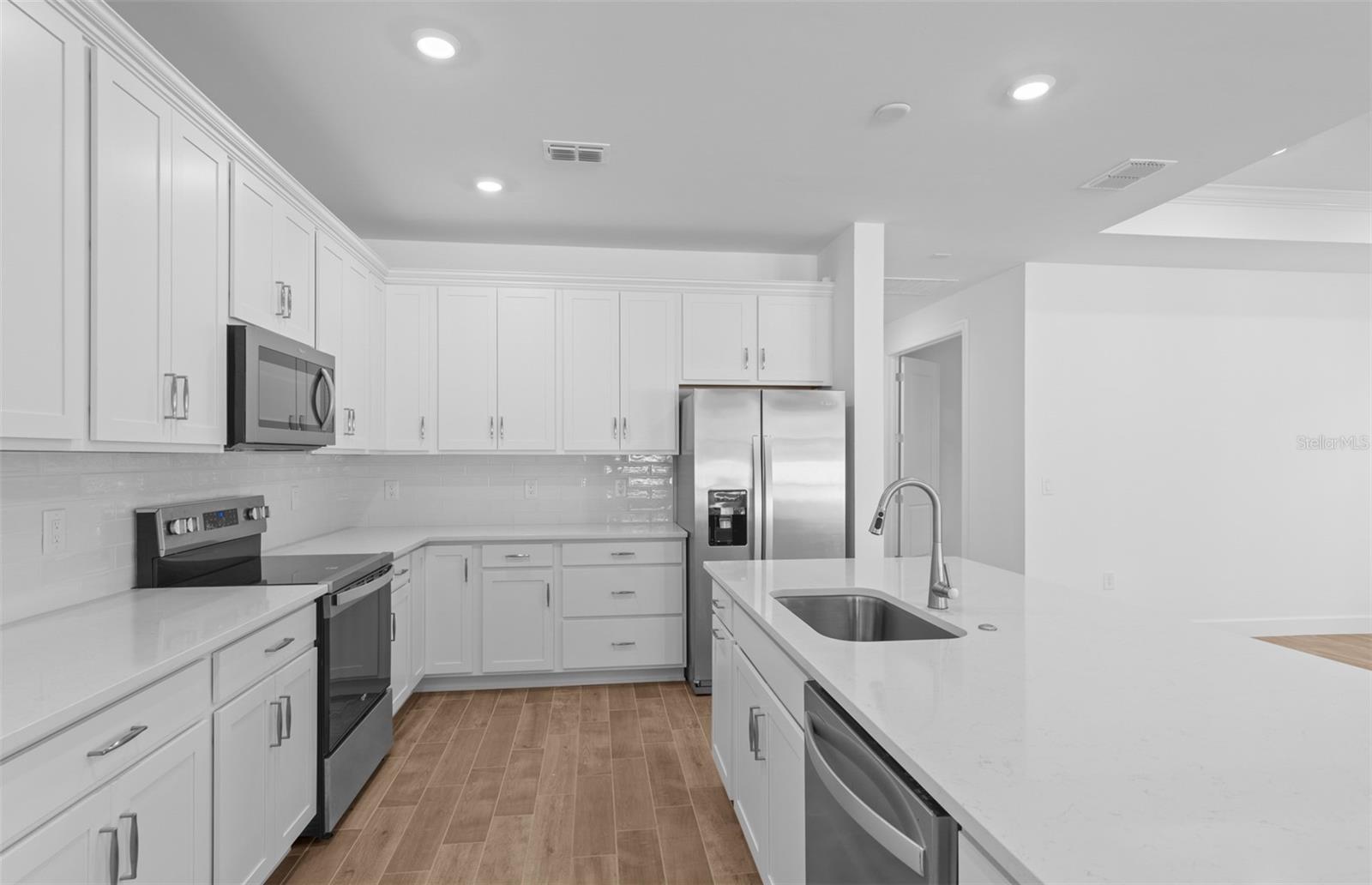 LEGACY GROVES PHASE 1 - Residential