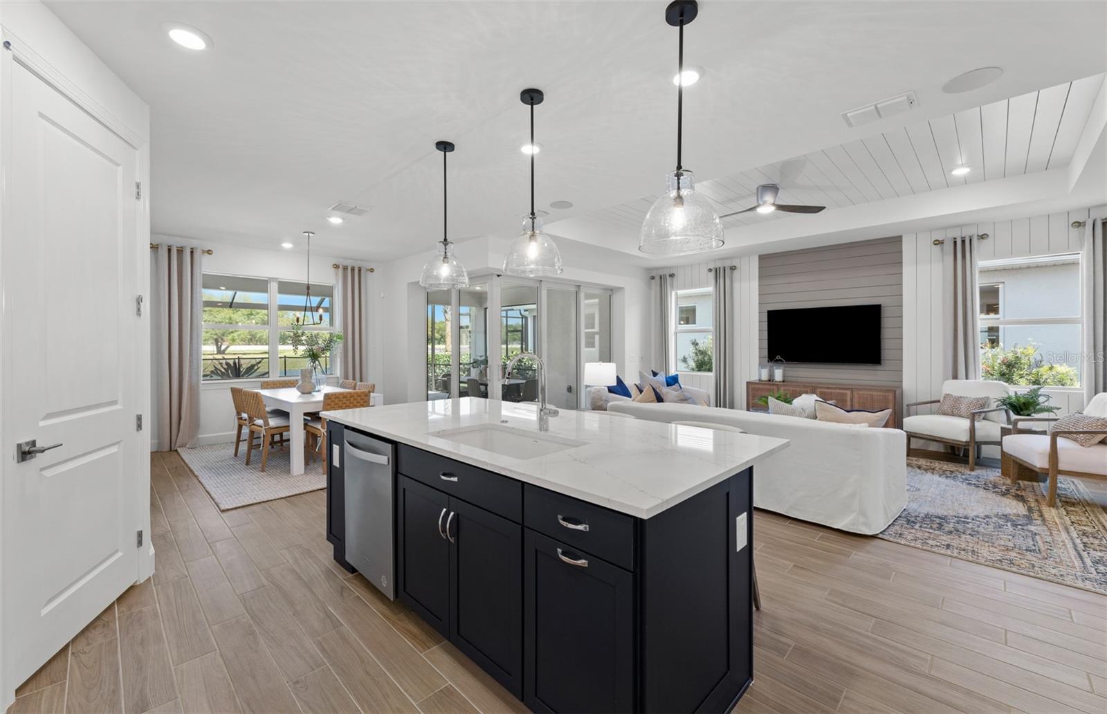 LEGACY GROVES PHASE 1 - Residential