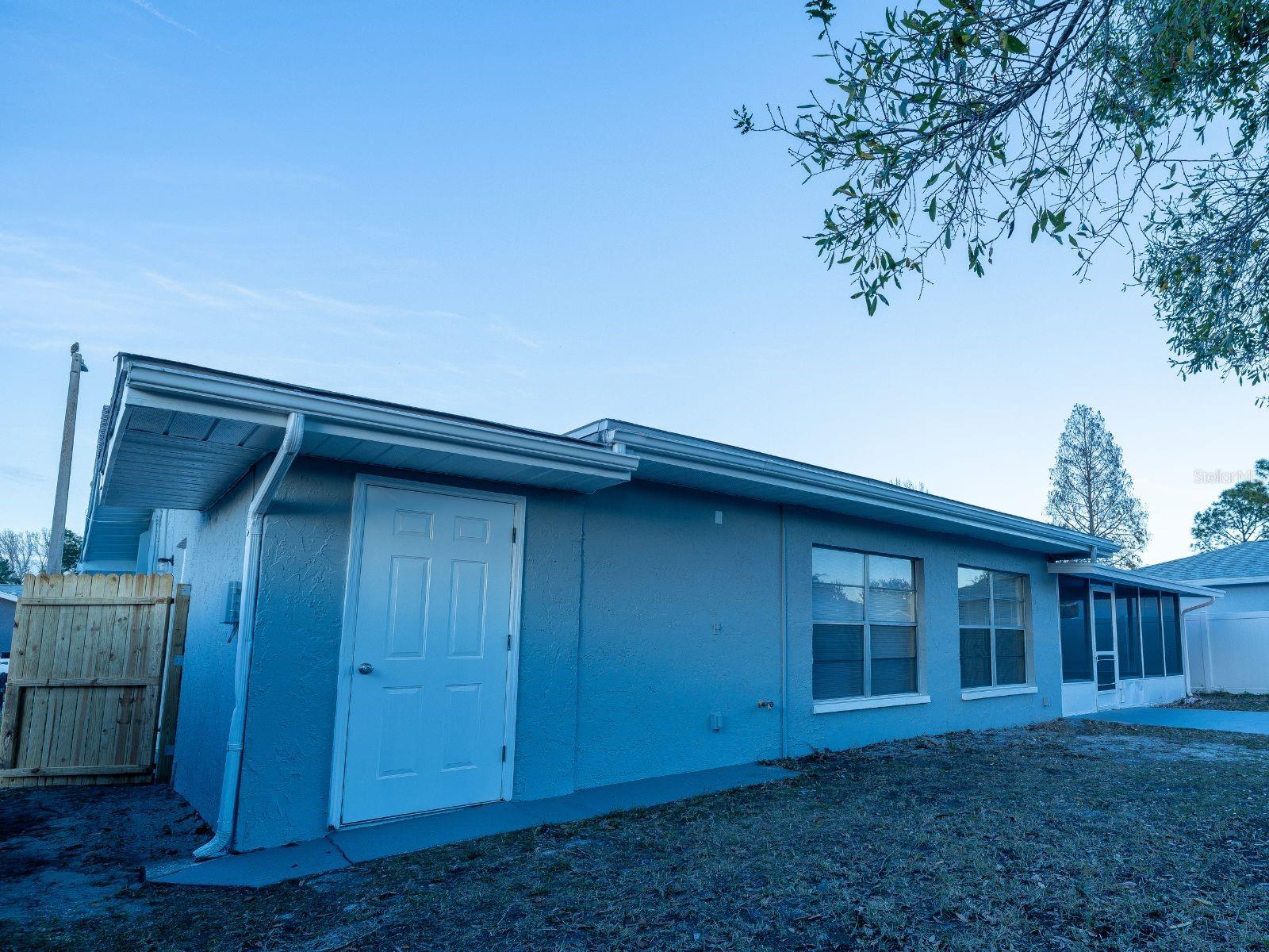 HARBOR PALMS-UNIT SIX - Residential Lease