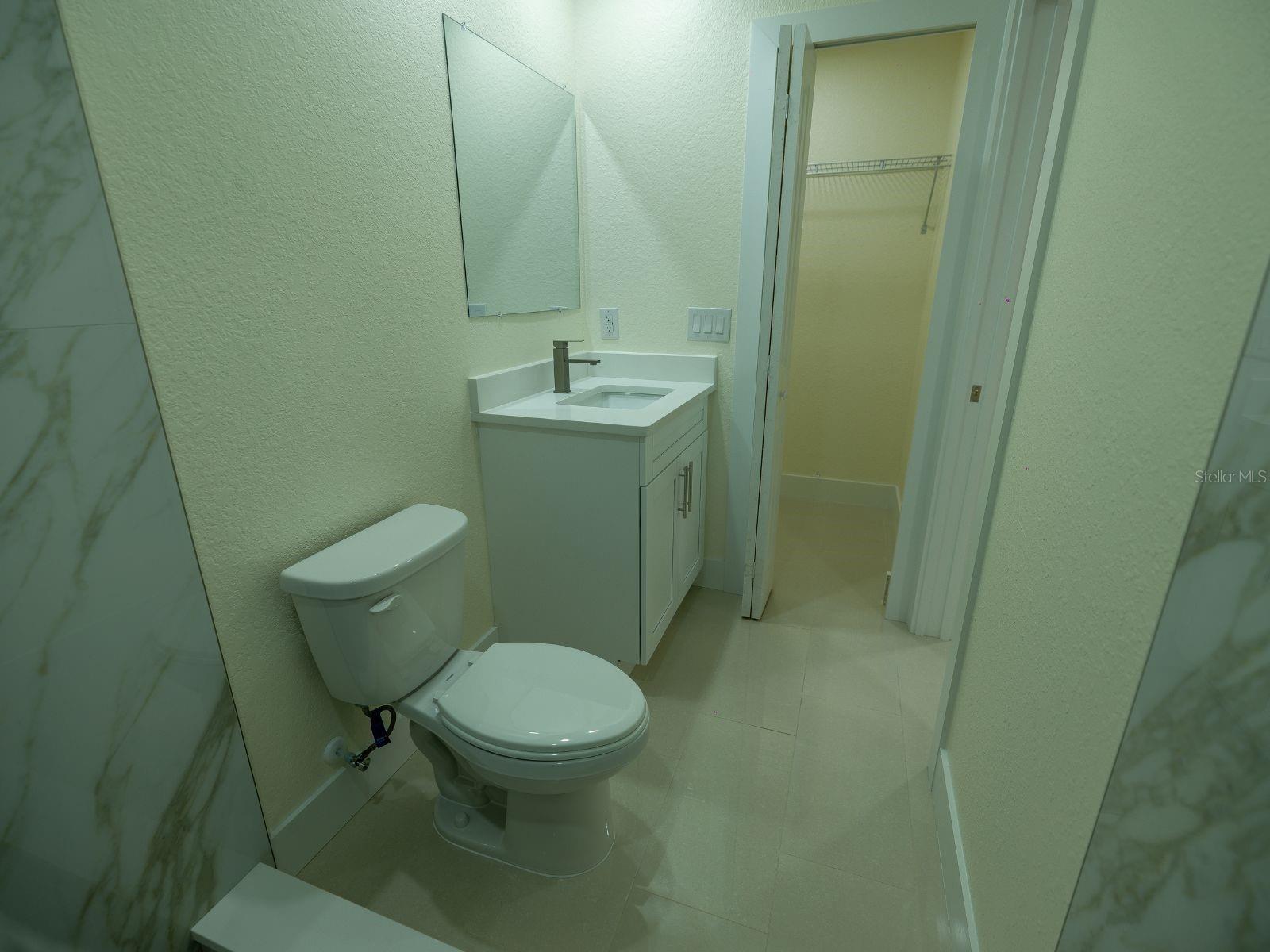 HARBOR PALMS-UNIT SIX - Residential Lease