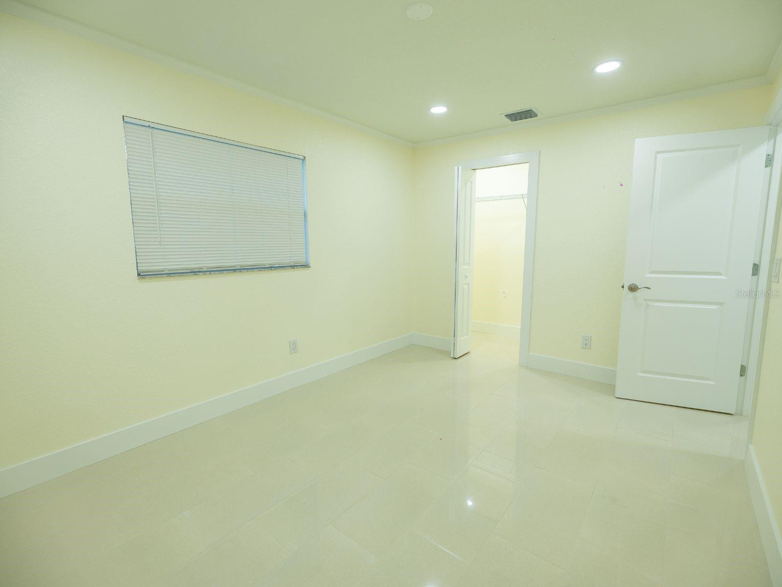 HARBOR PALMS-UNIT SIX - Residential Lease