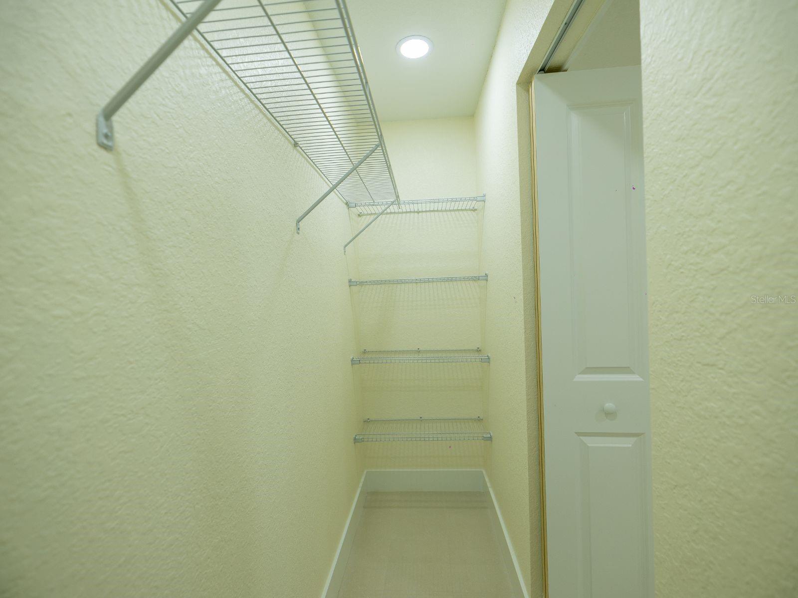 HARBOR PALMS-UNIT SIX - Residential Lease