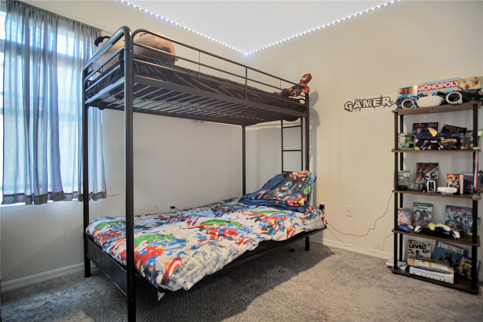 SQUIRES GROVE - Residential Lease