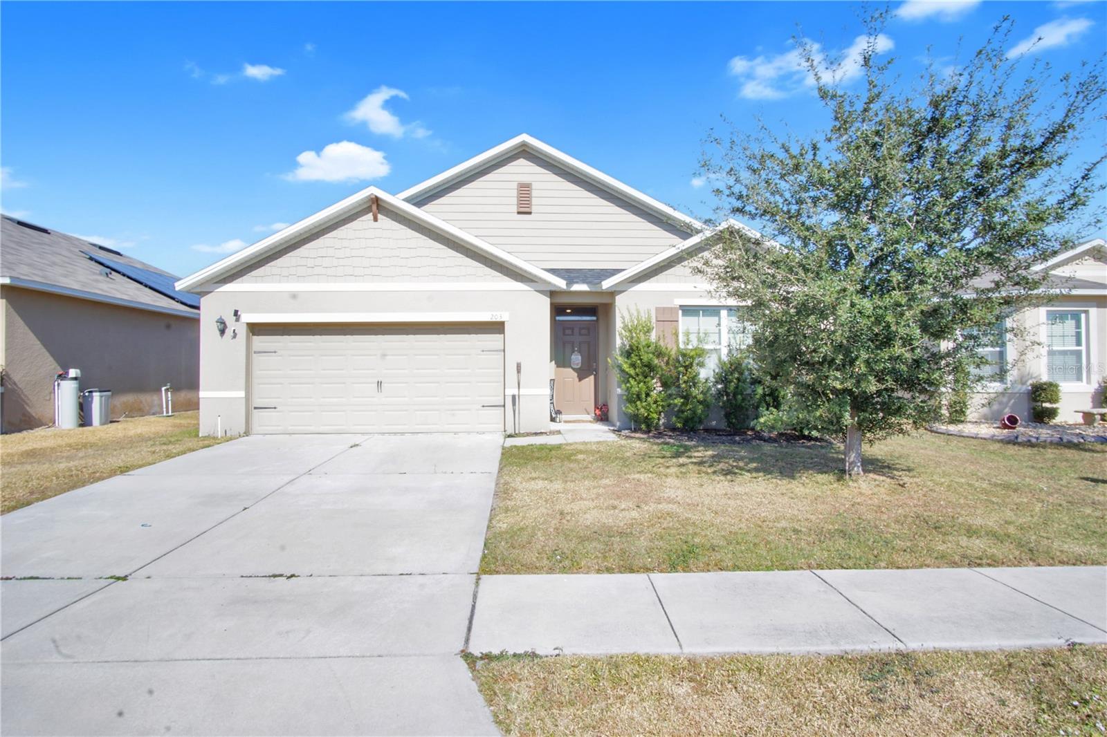 SQUIRES GROVE - Residential Lease