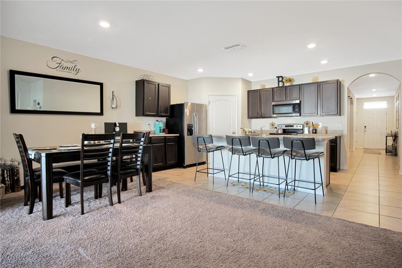 SQUIRES GROVE - Residential Lease