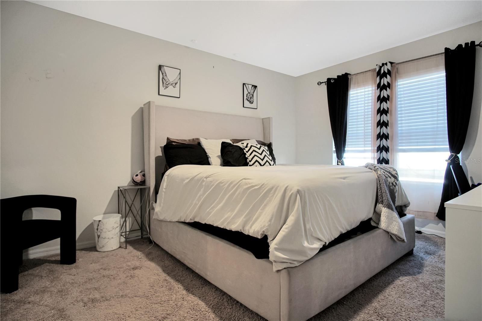 SQUIRES GROVE - Residential Lease