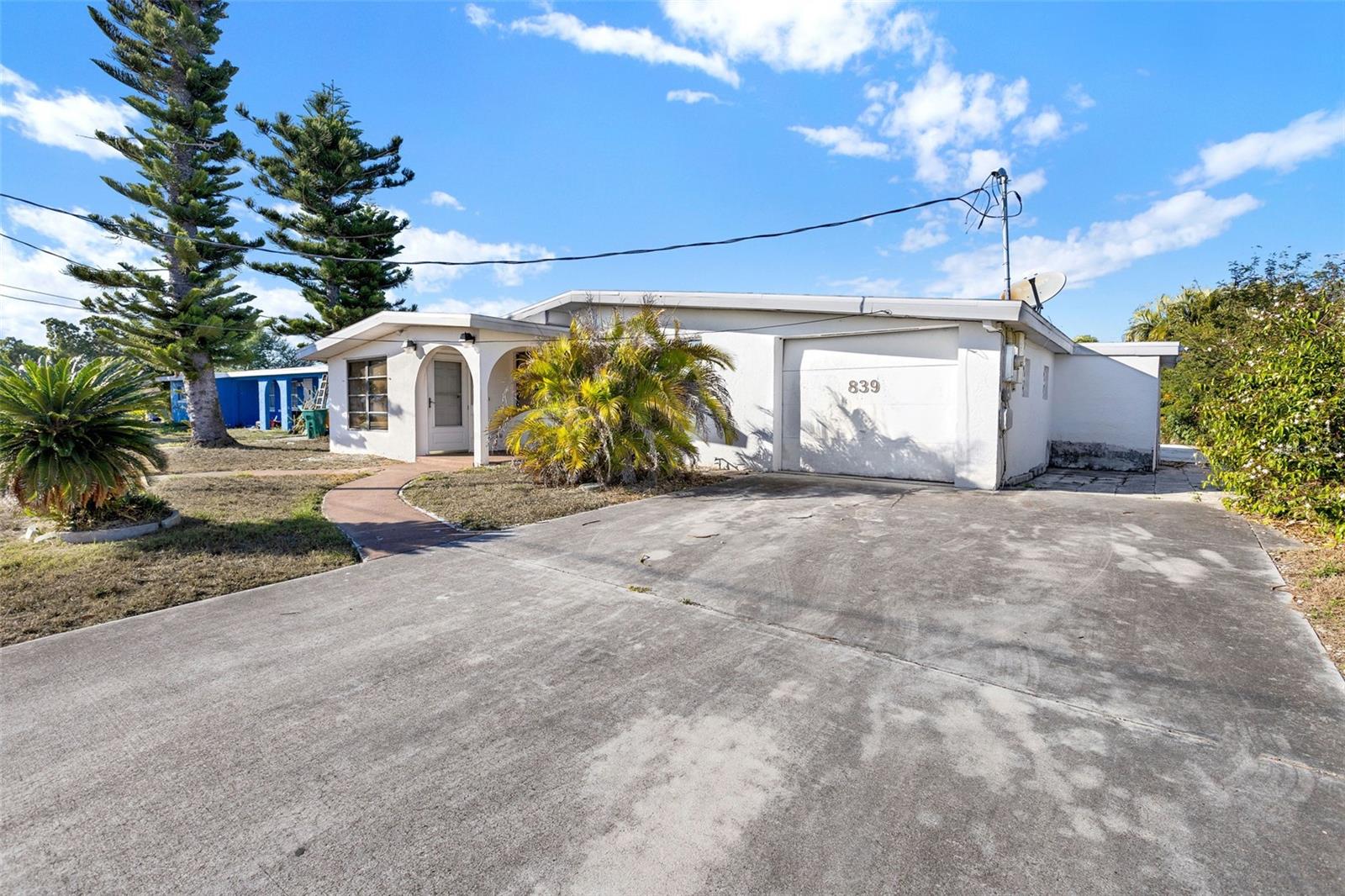 839 CONREID DRIVE NE