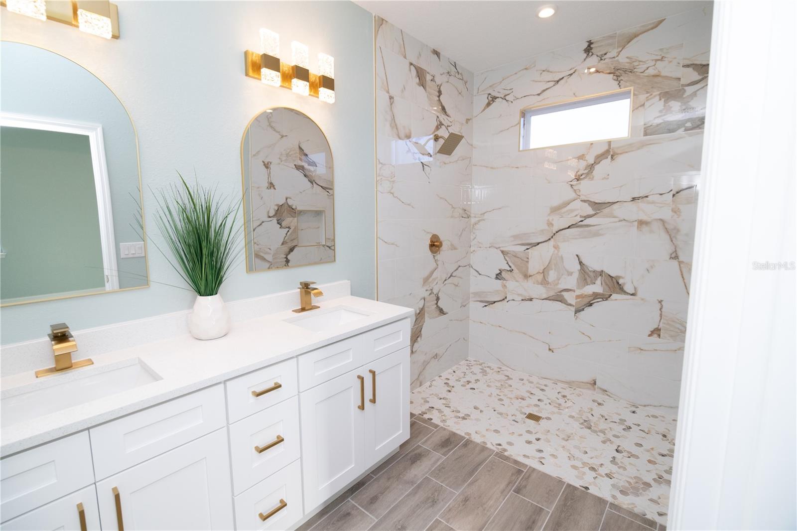 SHEPHARDS - Residential