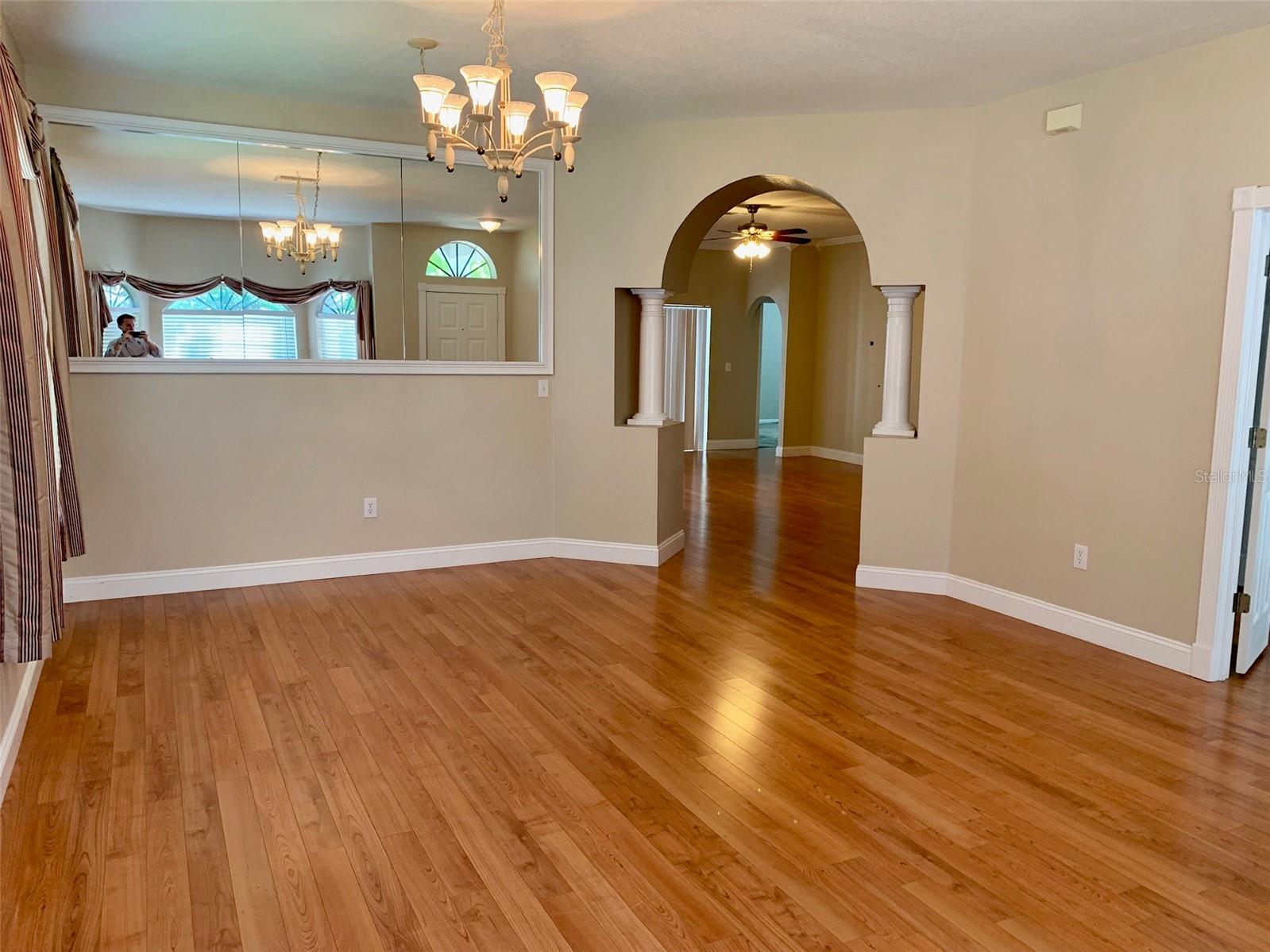 13024 ROYAL GEORGE AVENUE
