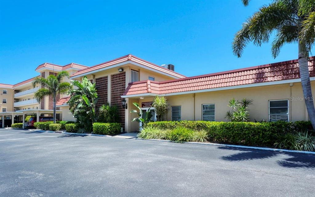 Available January to April 1, 2026! Beautiful two bedroom, two bath spacious condo. Furnished lanai with view of the Harbor and the Intracoastal Waterway - rarely available! Fifty-five+ community. Easy walk to deeded beach access to Siesta Key, the Number One Beach in the Country! Heated Outdoor Pool and Spa, Saunas, Modern Clubhouse, Patio Seating Area on the canal and our own Siesta Harbor Fishing Pier. Boat slips available by applying to the office. The trolley stop is at the entrance of the complex. Walk to restaurants and bars, easy on and off the key! You Deserve Paradise!