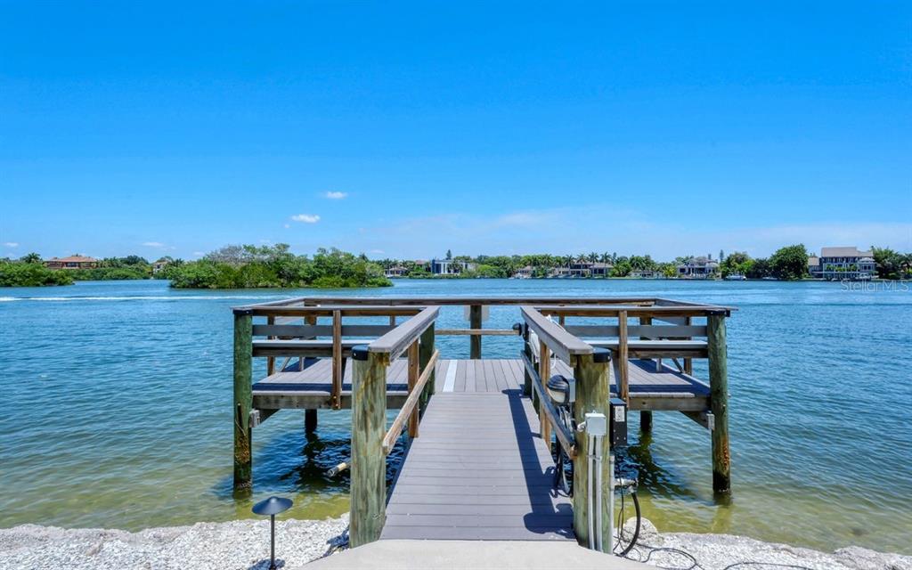 SIESTA HARBOR II - Residential Lease