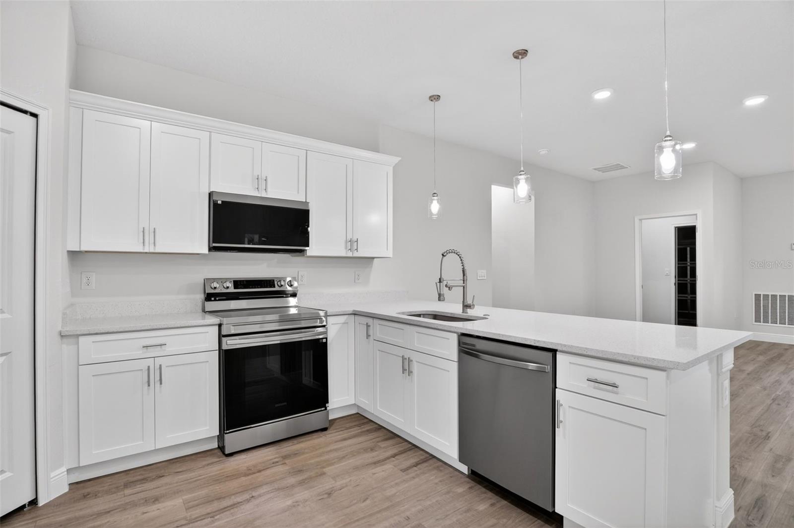 CITRUS SPGS UNIT 04 - Residential