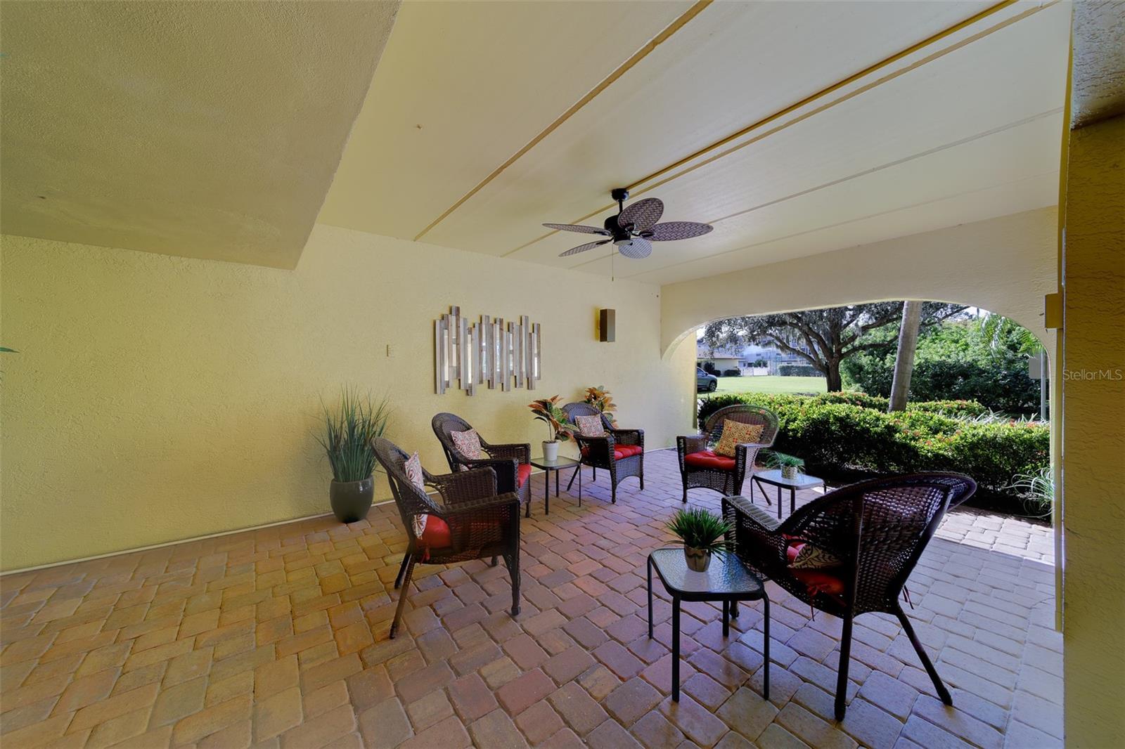 6000 PARK PLACE CONDO - Residential