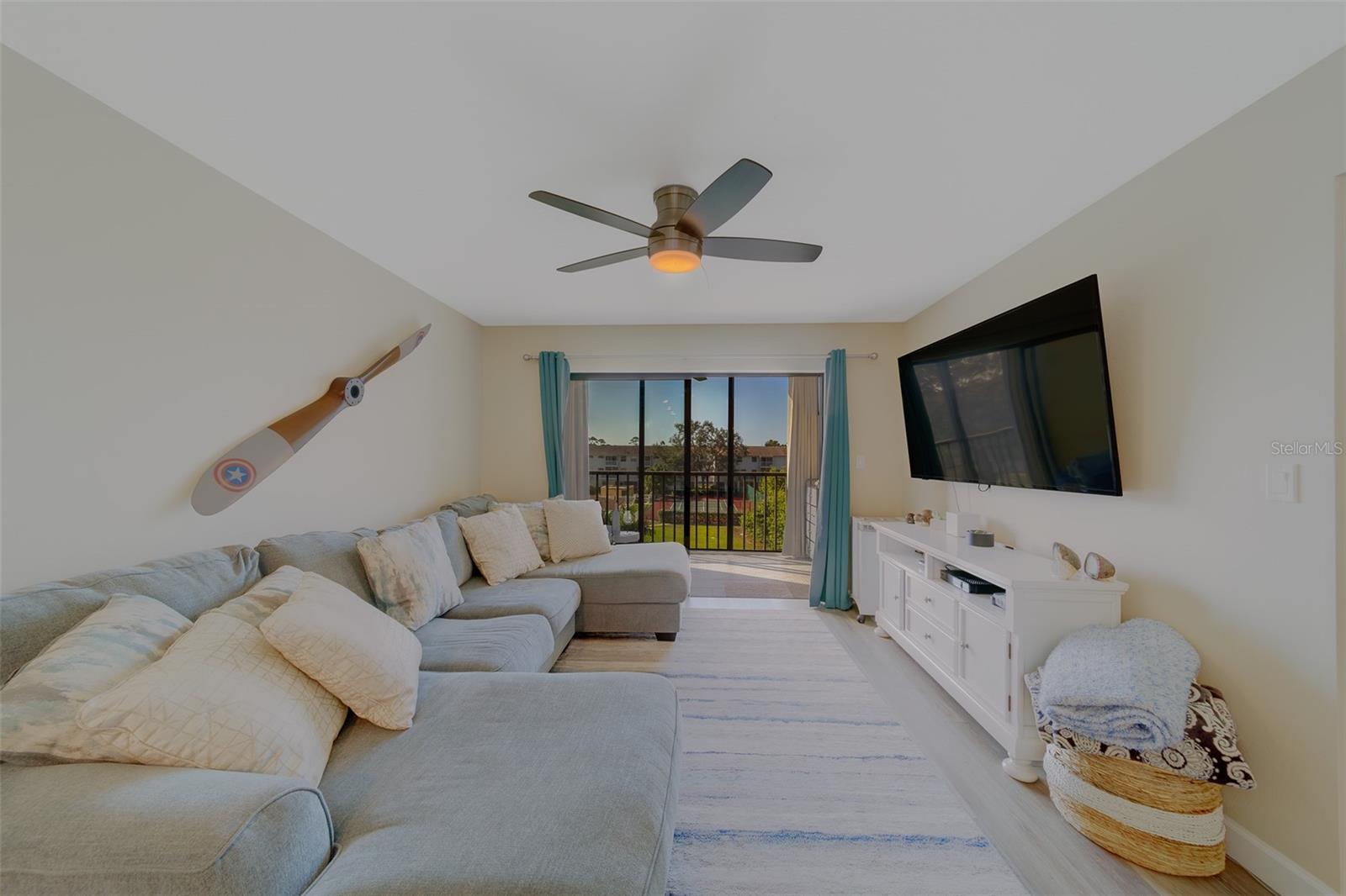 6000 PARK PLACE CONDO - Residential