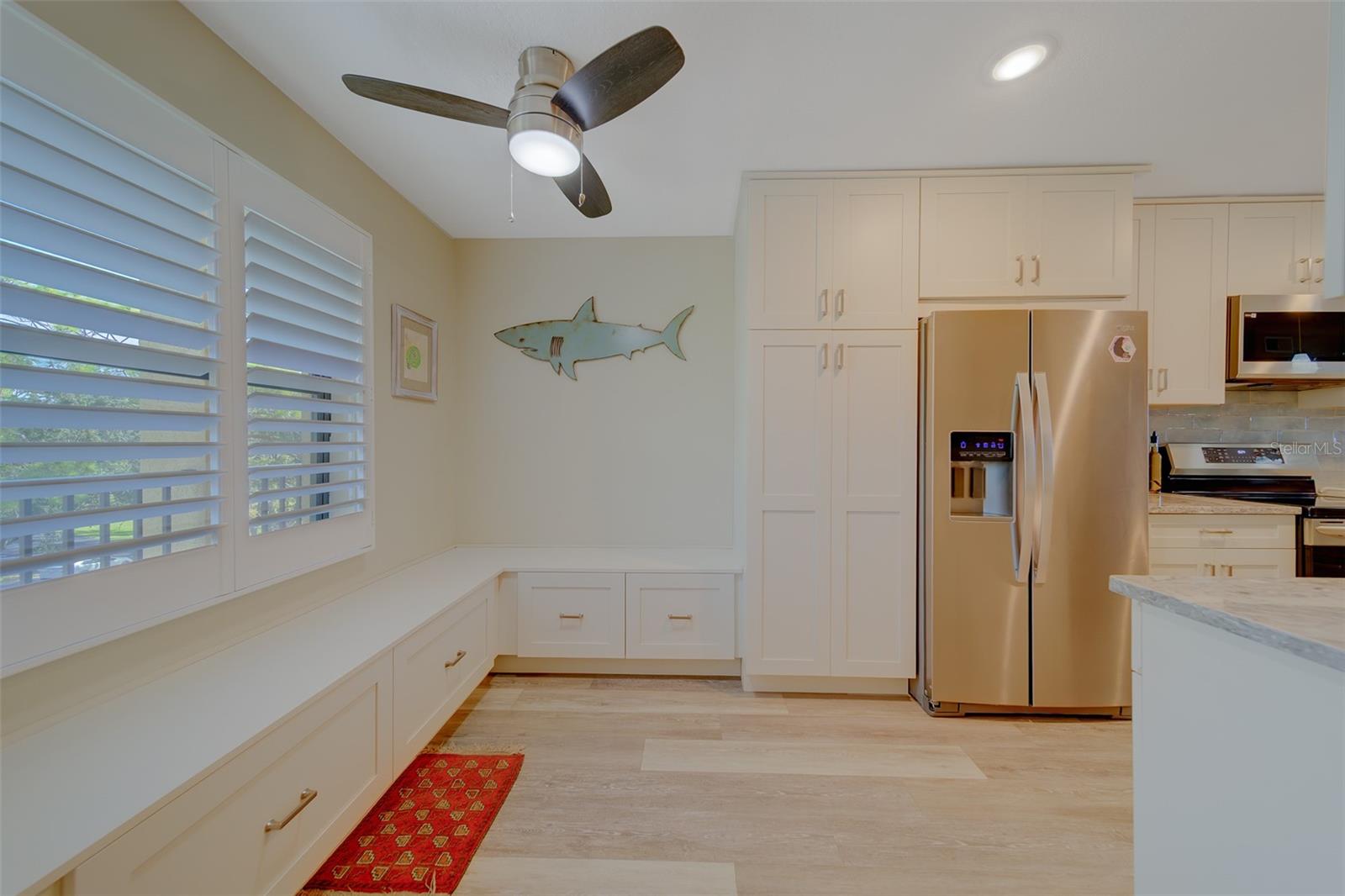 6000 PARK PLACE CONDO - Residential