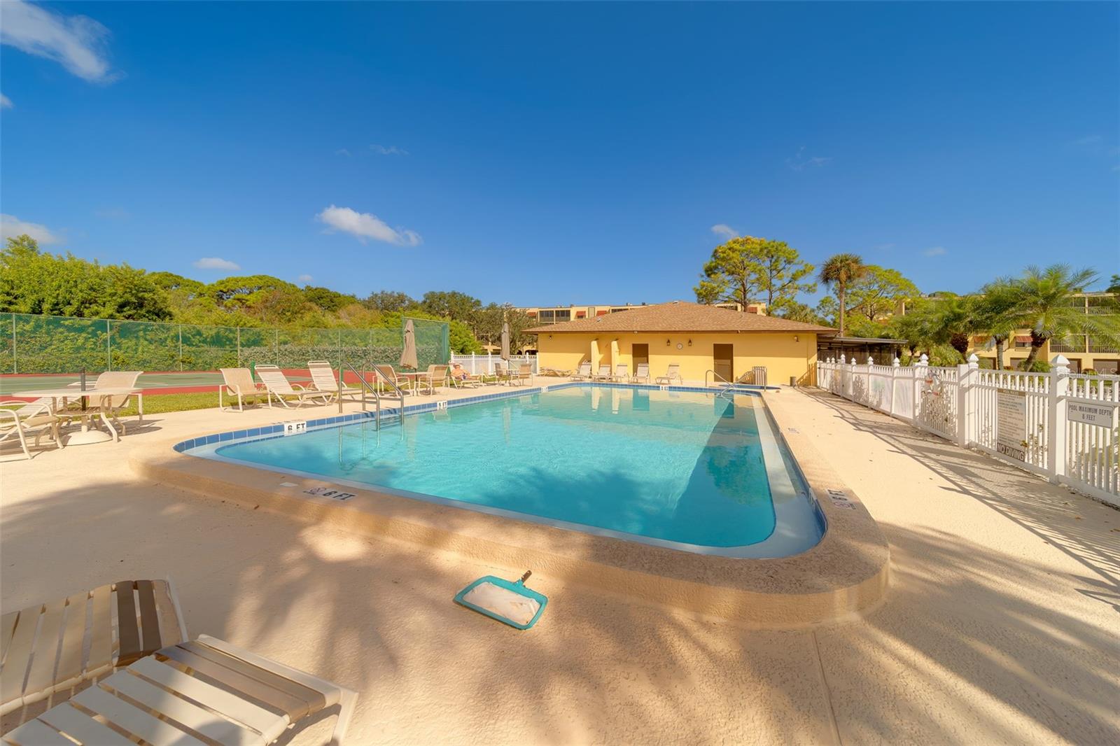 6000 PARK PLACE CONDO - Residential