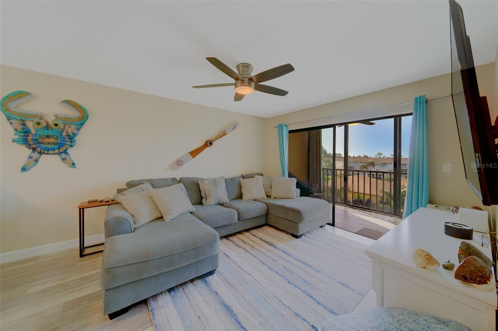 6000 PARK PLACE CONDO - Residential