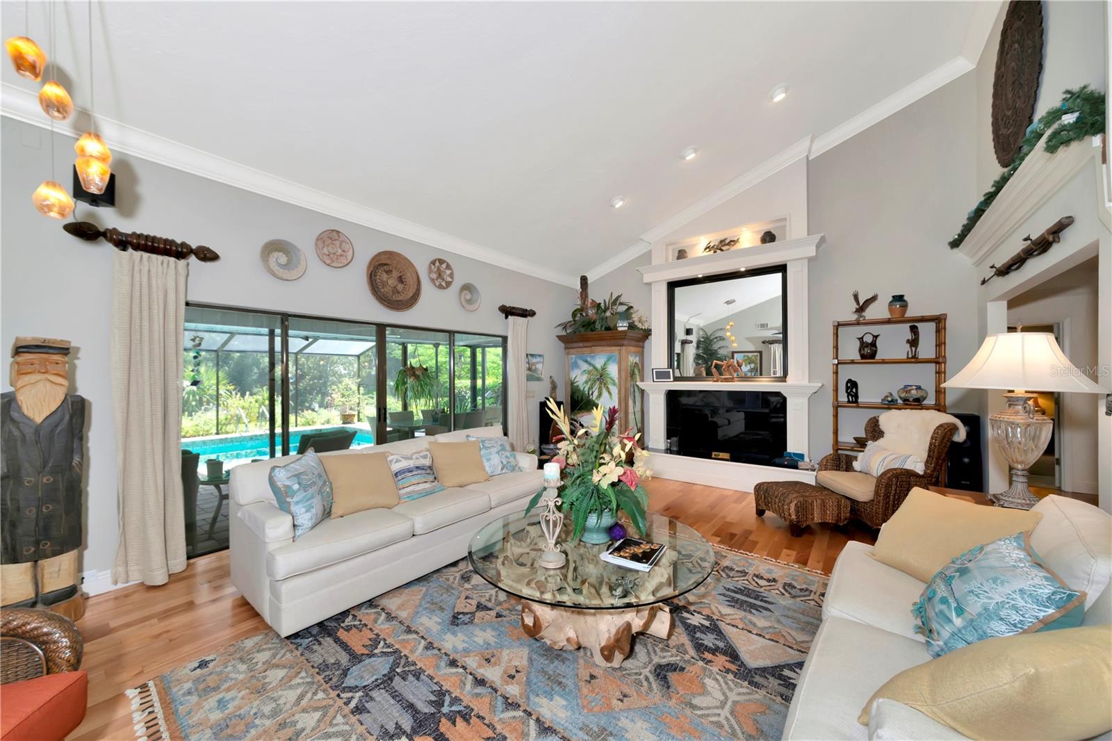 HIDDEN OAKS ESTATES - Residential