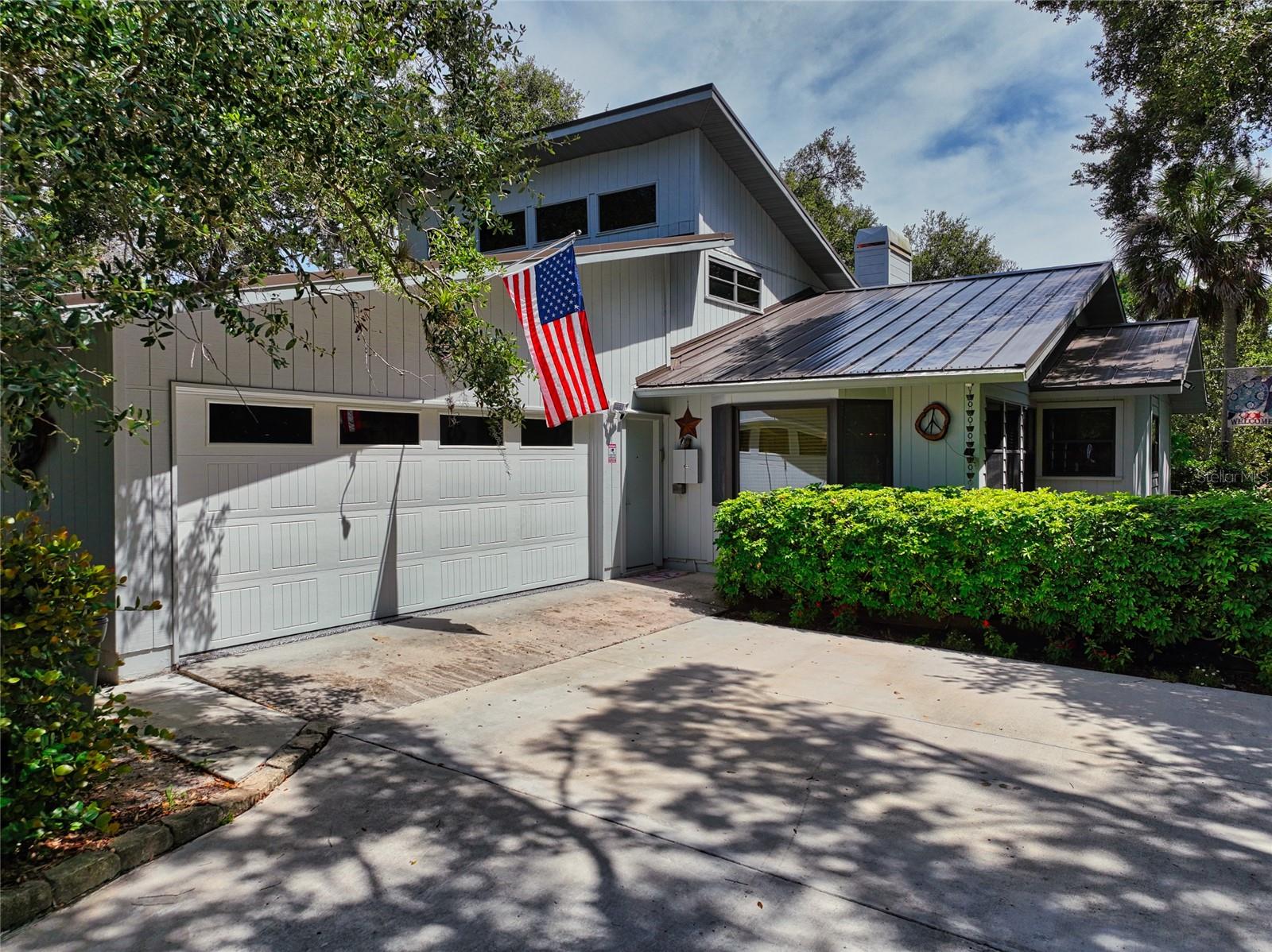 HIDDEN OAKS ESTATES - Residential