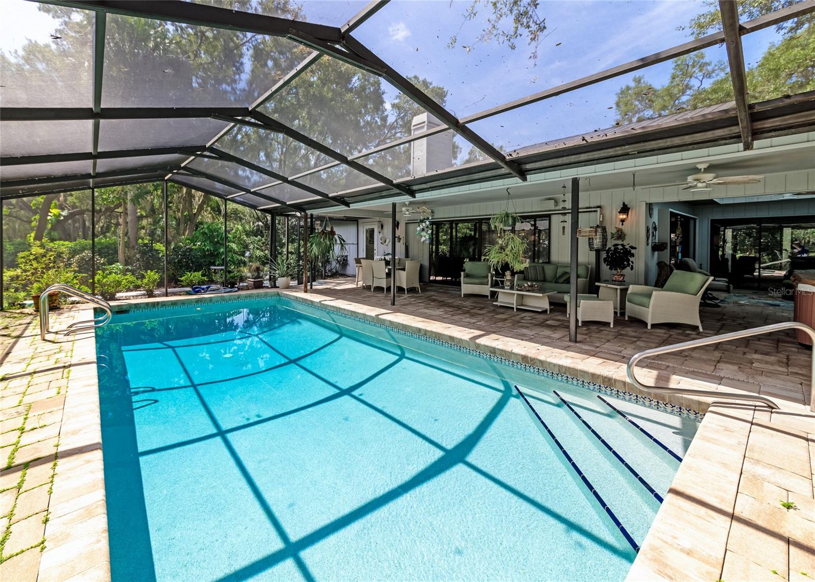 HIDDEN OAKS ESTATES - Residential