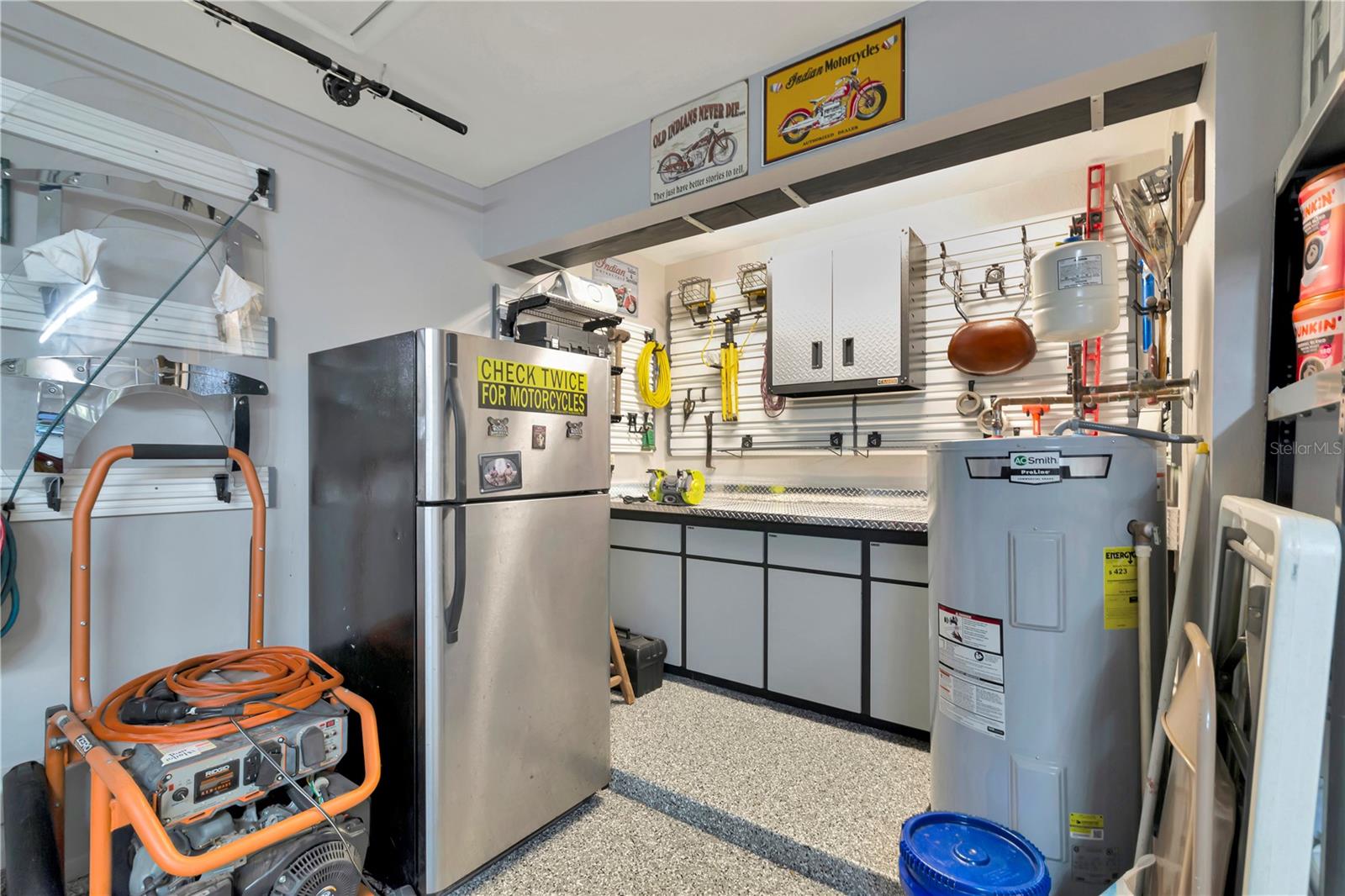 HIDDEN OAKS ESTATES - Residential