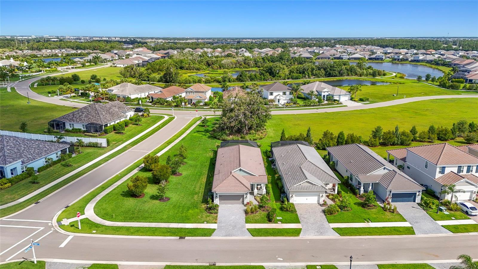WINDWARD/LAKEWOOD RANCH PH 1 - Residential