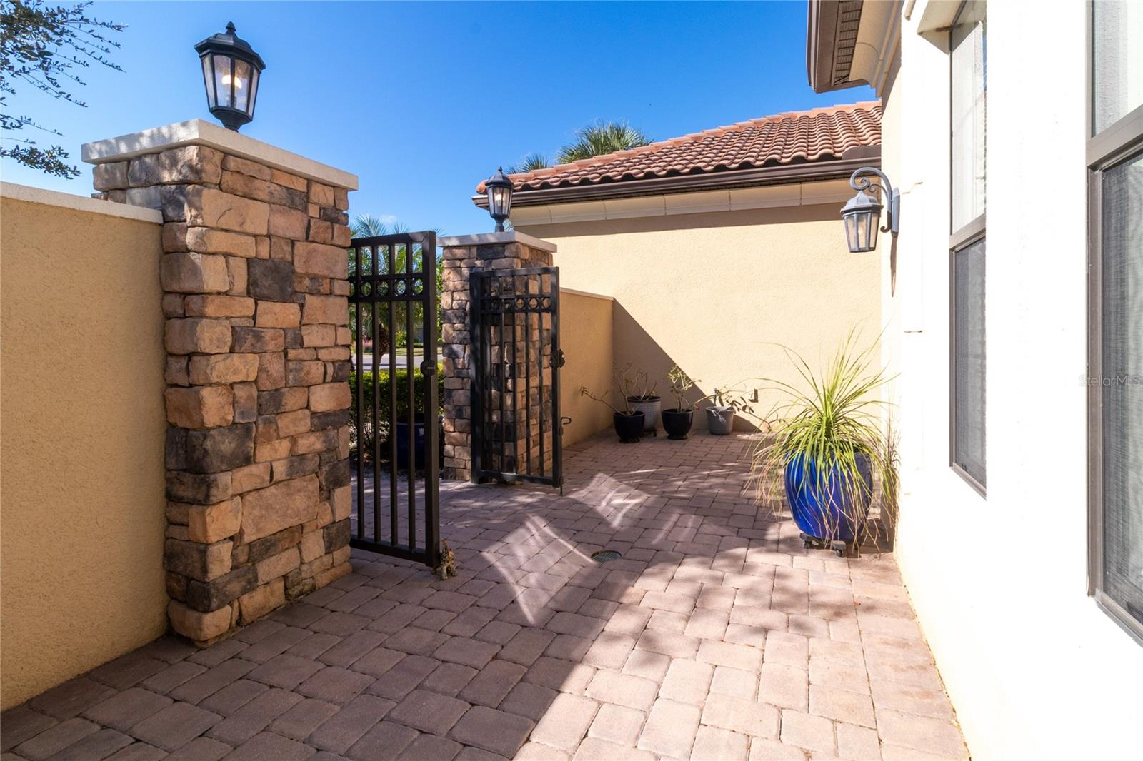 COBBLESTONE/PALMER RANCH PH 1 - Residential