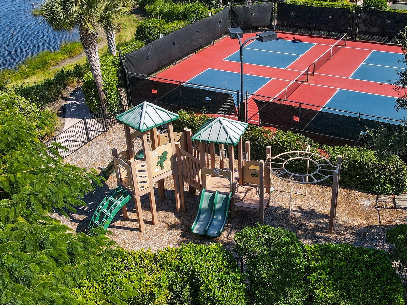 COBBLESTONE/PALMER RANCH PH 1 - Residential